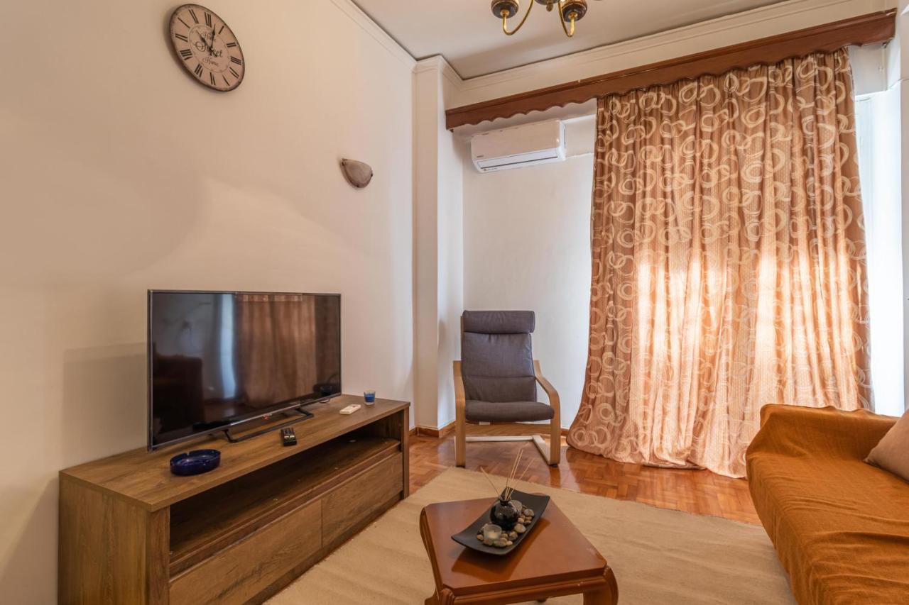 Studio Melange In Loutraki Dt Luaran gambar