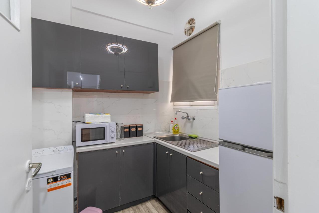 Studio Melange In Loutraki Dt Luaran gambar